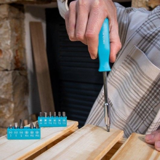 Caixa de ferramentas Cecotec Toolbox Easygo 68 peças ultracompacta portátil