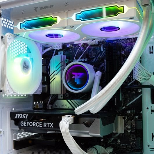 PcCom Ready Intel Core i7-14700KF / 32GB / 2TB SSD / RTX 5060 V2 Blanco