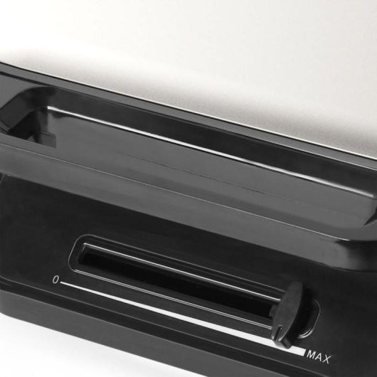 Gofriera Emerio WM-123356 1200W 10 cuori antiaderente nera