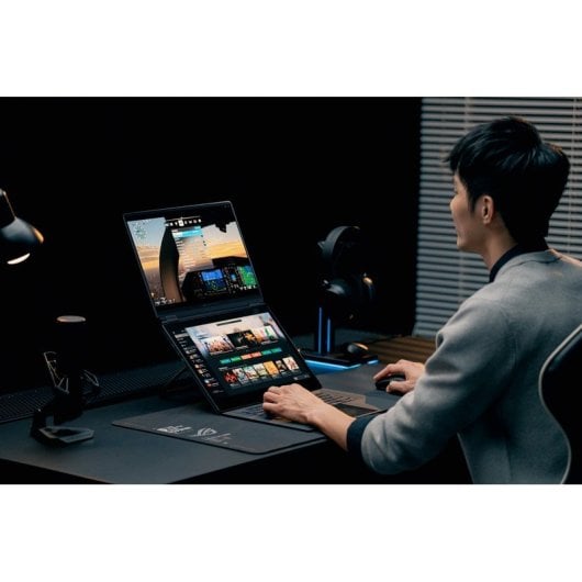Portátil Asus ROG Zephyrus Duo OLED GX651AX-SR010W 16" Intel Core Ultra 9 386H 64GB 2TB SSD RTX 5090 Windows 11
