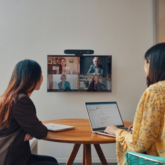 Barra de vídeo POLY Poly Studio USB R30 4K Ultra HD Zoom 5x