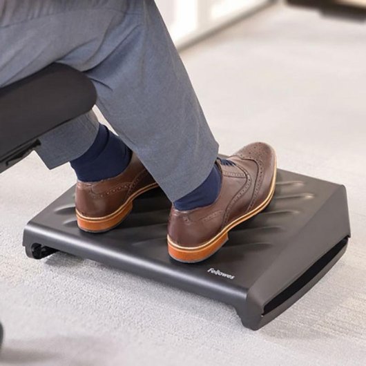 Reposapiés Fellowes Breyta Preto 3 alturas movimento basculante ABS