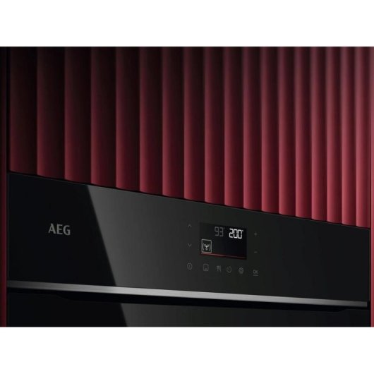 Horno Multifuncional AEG Series 5000 TU5PB41ZPB 72L Pirolítico WiFi AirFry