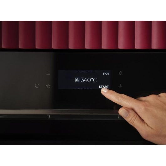 Horno Eléctrico AEG Series 7000 TX7PB631SB 72L Pirolítico con WiFi y SteamCrisp