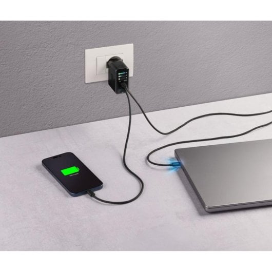 Cargador de red Cellularline PowerView IQ Kit ACH 67W con pantalla TFT y GaN+