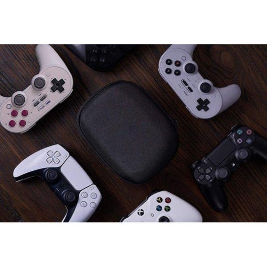 Estuche 8BitDo Travel Case para mandos de Nintendo Switch, PlayStation 4, PlayStation 5, Xbox One Negro EVA