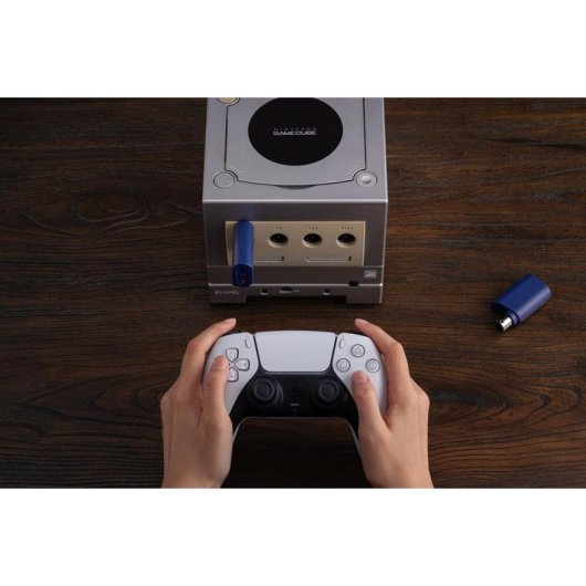 Receptor Bluetooth 8BitDo Retro para NGC, Wii y Windows - Compatible con Mandos Xbox, PS4/PS5 y Switch Pro