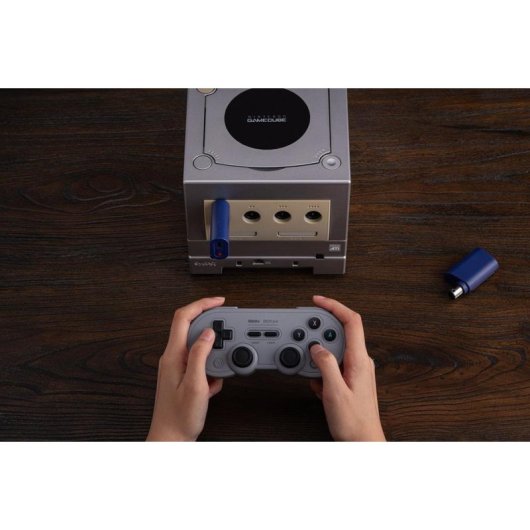 Receptor Bluetooth 8BitDo Retro para NGC, Wii y Windows - Compatible con Mandos Xbox, PS4/PS5 y Switch Pro