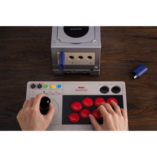 Receptor Bluetooth 8BitDo Retro para NGC, Wii y Windows - Compatible con Mandos Xbox, PS4/PS5 y Switch Pro