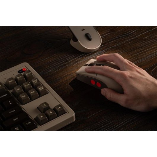 Rato 8BitDo Retro R8 C64 Base Carregamento DPI 26000 Bluetooth