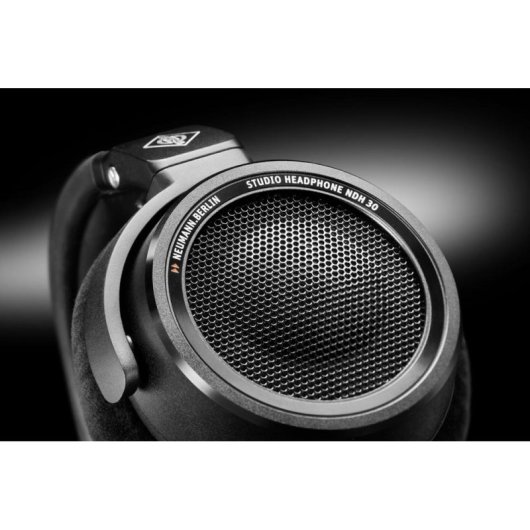 Auriculares Neumann NDH 30 Black Edition com fio para estúdio e palco pretos