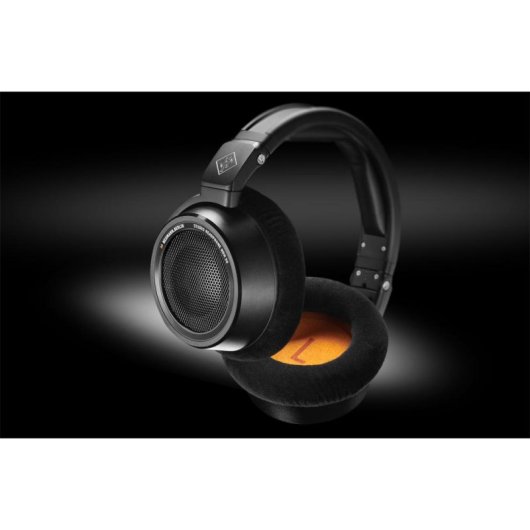 Auriculares Neumann NDH 30 Black Edition com fio para estúdio e palco pretos