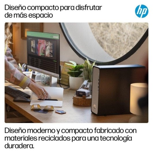 PC fisso HP S03-0023ns Intel Core i3-14100 8GB 512GB SSD UHD Graphics FreeDOS