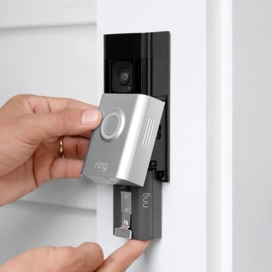 Campanello Ring Battery Doorbell Plus Wi-Fi wireless con videocamera e audio bidirezionale esterno