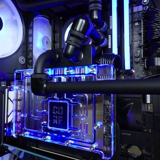 PcCom Custom AMD Ryzen 7 9850X3D / 64GB / 4TB / RTX 5080 / Windows 11 Pro