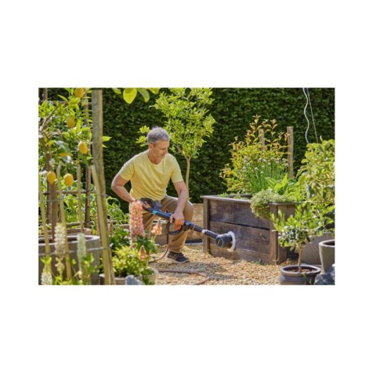 Pulitore Gardena AquaBrush Universal 18V senza fili POWER FOR ALL