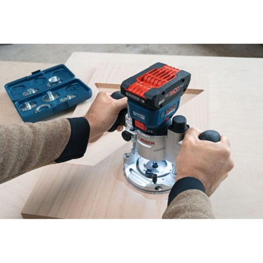 Fresadora Bosch GKF 18V-8 30000 RPM Negro/Azul