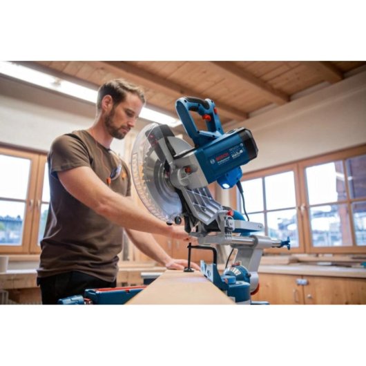 Sierra ingletadora Bosch GCM 305-254 D PROFESSIONAL Bisel doble 4500 RPM