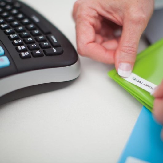 Etikettendrucker Thermotransfer Dymo LabelManager 210D QWERTZ schwarz grau LCD