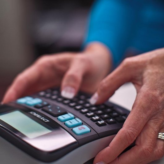 Etikettendrucker Thermotransfer Dymo LabelManager 210D QWERTZ schwarz grau LCD