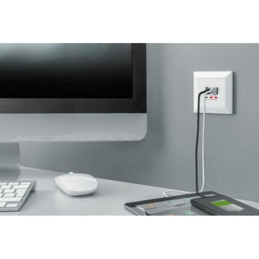 Steckdosenleiste Digitus 3 Steckplätze 2 USB-A 1 USB-C mit Schutz und LED
