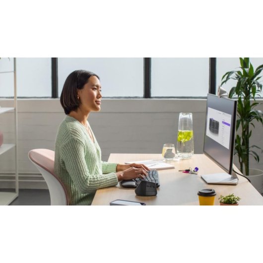 Tastatur Logitech 920-012283 Membran kabellos Fullsize Bluetooth RF QWERTZ Graphite