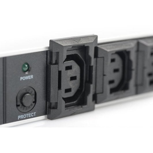 Régua de tomadas Digitus 10 tomadas com interruptor e cabo 2 m preto