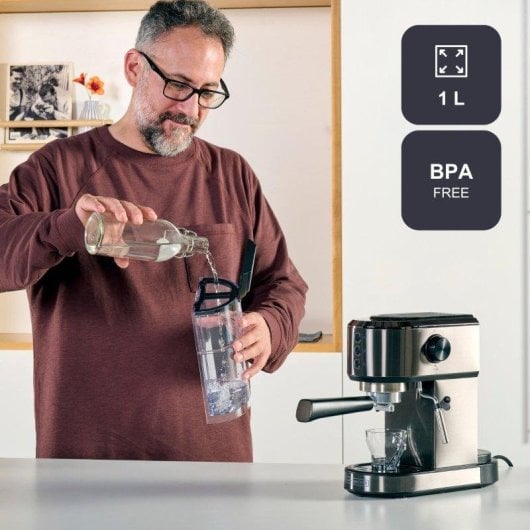Cafetera Espresso Black & Decker BXCO1350E 1L 20 Bares con vaporizador orientable