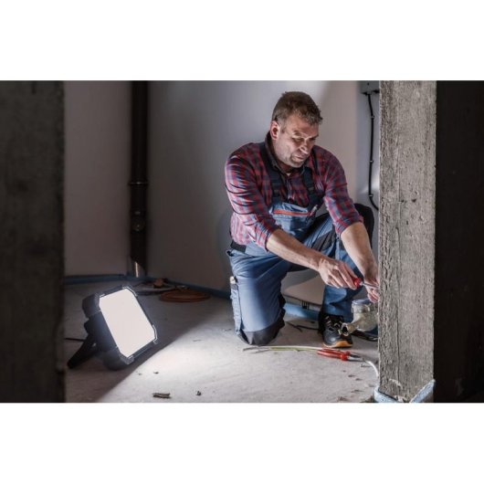 Projecteur LED Brennenstuhl IP65 IK08 5m 44,5W