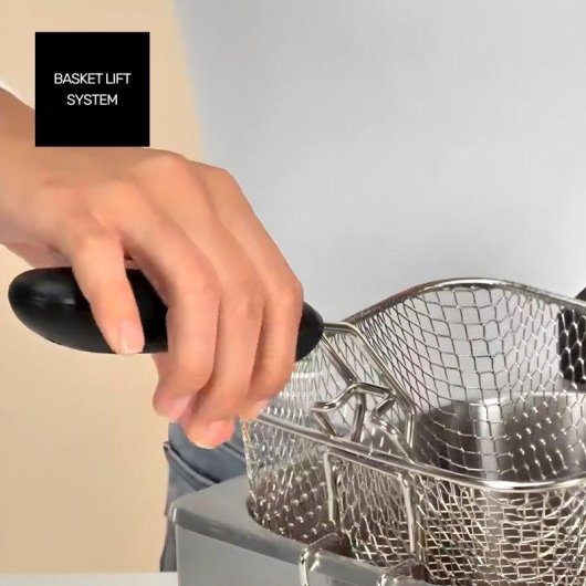 Freidora Taurus Professional 4 4L 2200W con Resistencia Sumergida y Cuerpo Acero Inoxidable