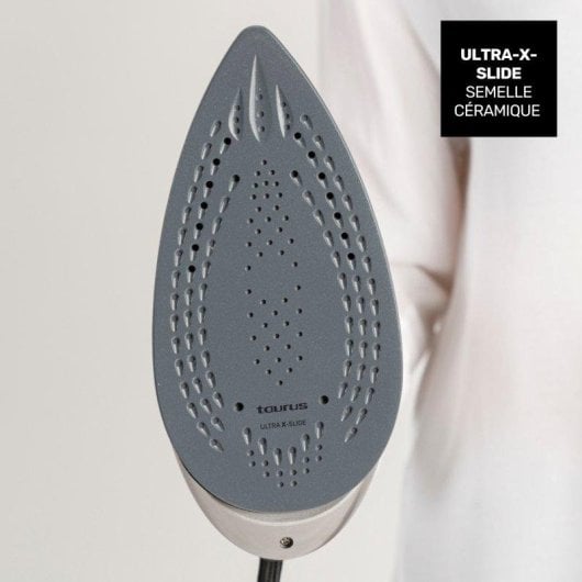 Centro de Planchado a Vapor Taurus Sliding Digital 2400 2400W