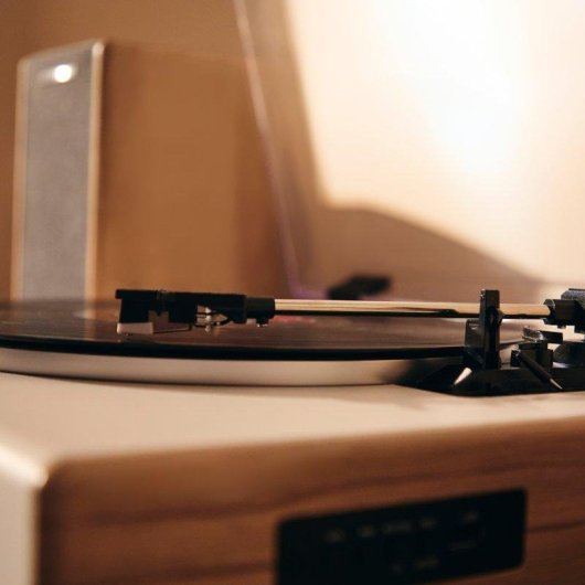 Altavoces Energy Sistem Tocadiscos Bluetooth 40W con USB y auto-stop