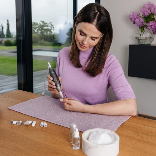 Set de Manucure et Pédicure Beurer avec Adaptateurs en Saphir et Écran LED