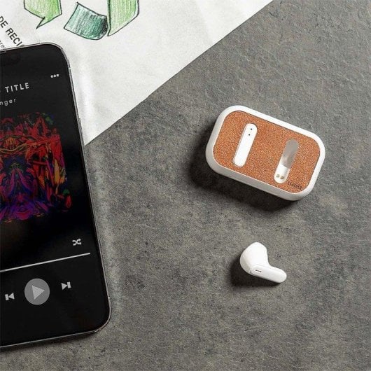 Auriculares Dam Electronics inalámbricos Bluetooth 5.1 intraurales con base de carga y cuero reciclado