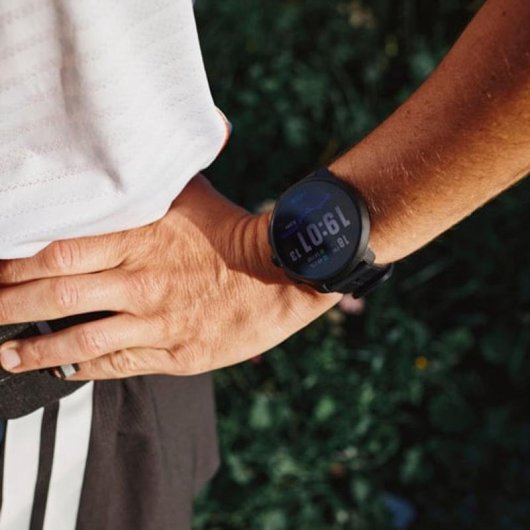 Suunto Race 2 Bluetooth GPS 49mm AMOLED Noir M Étanche SpO2 Pulsomètre Alarme SOS