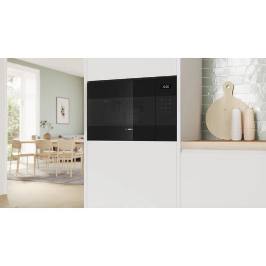 Microondes Bosch Serie 6 BEL554MB2 25 Litres 900W avec Grill et Nettoyage Hydrolyse