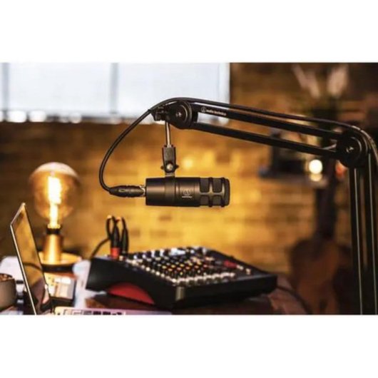 Microphone Audio-Technica AT2040 XLR hypercardioïde dynamique avec housse