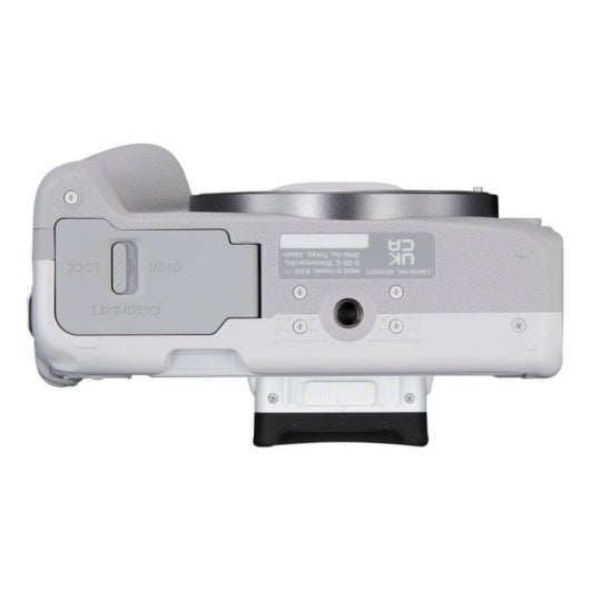 Caméra Mirrorless Canon EOS R50 24,2MP 6000x4000 18-45mm WiFi Bluetooth