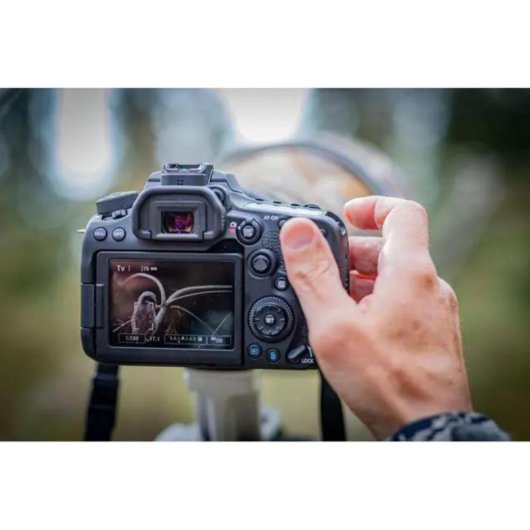 DSLR Kamera Canon EOS 90D Gehäuse 32,5 MP 4K Ultra HD WiFi Bluetooth AF 45 Punkte