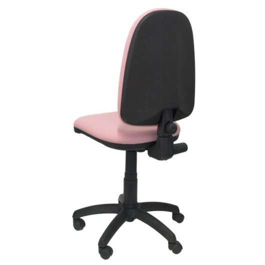 Silla de oficina ergonómica Piqueras y Crespo Ayna con mecanismo de contacto permanente y tapizado rosa claro