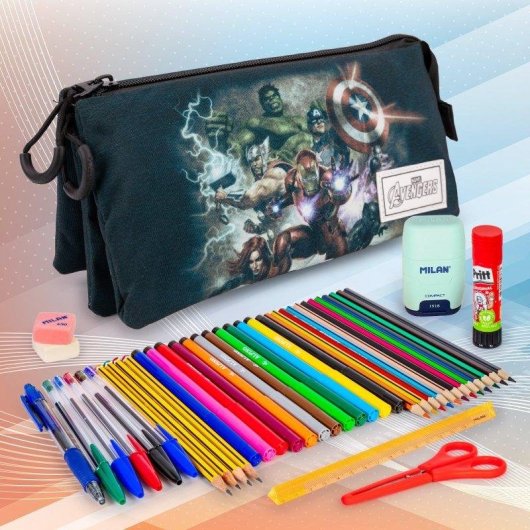 Estuche Triple Vengadores Karactermania con 40 Utensilios Escolares
