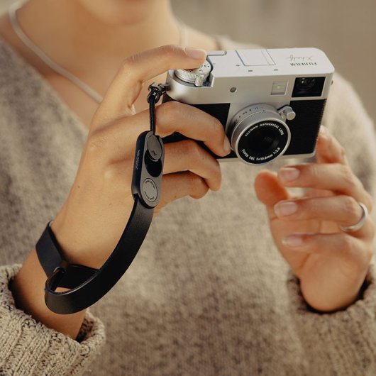 Dragonne Peak Design Cuff LRS-WR-BK-1 Couro Preto