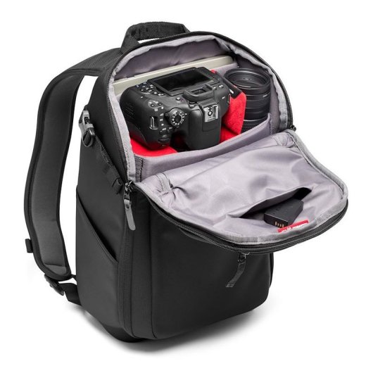 Mochila Manfrotto Compacta Avançada III para Câmera APS-C e Portátil 13 Polegadas
