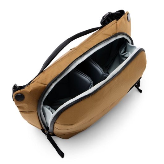 Mochila Bandoleira Peak Design Everyday Sling 6L V2 Coyote X-Pac