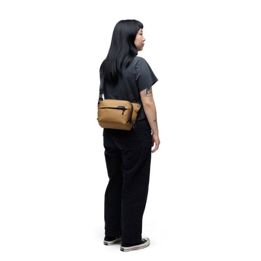 Mochila Bandolera Peak Design Everyday Sling 3l V2 Coyote