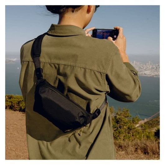 Bandoleira Peak Design Outdoor 2L Preta BAS-2-BK-1 resistente e modular