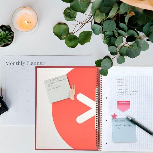 Quaderno Antartik A4 Quadrettato 5 Bande Colori Lampone