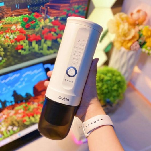 Espressomaschine Outin Nano 0,08 L 20 Bar weiß mit Tasse