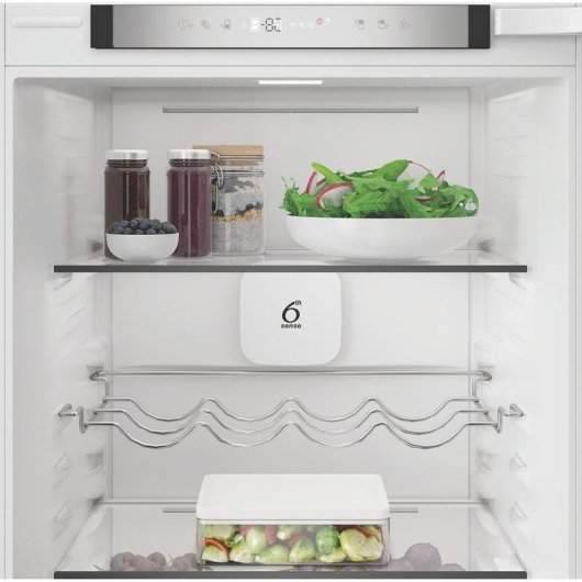 Réfrigérateur Combi Whirlpool WHK2 5293 B5E No Frost 177,5cm 270L D Blanc