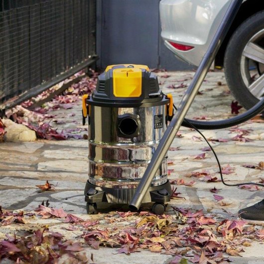 Aspiradora Industrial Klack 1200W Multiuso Sólidos Líquidos 20L